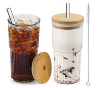 QGGTQG Bicchieri in vetro a coste, con coperchio e cannuccia, 2 pezzi, 600 ml, per frullati, bicchieri in vetro a coste, con cannucce di vetro e spazzole per la pulizia per latte, caffè freddo, latte