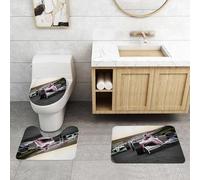 QRFASFZO Set Tappeti Bagno 3 Pezzi in Microfibra, Tappeti Assorbente Antiscivolo,Primo piano di un'auto da corsa rossa in vista frontale su una pista in testa al gruppo con eff,Tappetini Doccia
