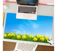 QRFASFZO Tappetino per mouse tappetino da ufficio multifunzione e antiscivolo,per migliorare la precisione e la velocità,Nel paesaggio primaverile, i narcisi gialli sbocciano sull'erba verde,80x30 cm