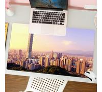 QRFASFZO Tappetino per mouse tappetino da ufficio multifunzione e antiscivolo,per migliorare la precisione e la velocità,Vista iconica di Taipei, Taipei 101 si erge tra città frenetiche e mo,80x30 cm