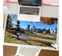 QRFASFZO Tappetino per mouse tappetino da ufficio multifunzione e antiscivolo,per migliorare la precisione e la velocità,Città, panchina del parco con vista sullo skyline di Calgary, Alberta,80x30 cm