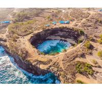 Quadro composito di alluminio 70 x 50 cm: paesaggio sulla spiaggia rotta a Nusa Penida, Indonesia Angels Billabong Beach. Popolare destinazione turistica di Bali (132833570)