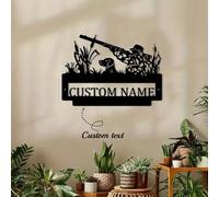 Quadro d''arte in ferro personalizzato con logo di cacciatore e cane. Targa personalizzata con il nome per la decorazione della stanza. Sagoma di padre e figlio che cacciano per la decorazione della c