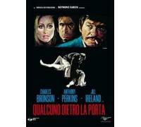 Qualcuno dietro la porta