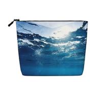 Questa borsa cosmetica a strato singolo con stampa blu oceano presenta un design categorizzato per riporre i tuoi strumenti di scrittura e piccoli oggetti di uso quotidiano