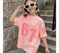Questa maglietta rosa a girocollo presenta una stampa con lettera, molto adatta per ragazze e bambini leggermente più grandi. Adatta per la scuola, lo shopping, lo stile di strada e l'abbigliamento da