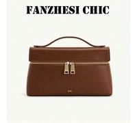 Questa nuova borsa alla moda e multifunzionale in PU impermeabile presenta un design con zip e uno stile monocromatico con logo. Può essere utilizzata come elegante portafoglio da donna, borsa/tote o 