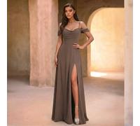 Questo elegante vestito lungo da damigella d'onore presenta spalline a spalle scoperte e un design plissettato raffinato. Adatto per matrimoni in primavera. L,M,S,XL,XSColore unicoTessuto intrecciato