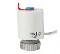 Questo regolatore della valvola con dimensioni M30 x 1 5 e tensione 220 offre la massima efficienza nella regolazione del calore