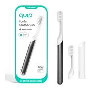 Quip Spazzolino da denti sonico per adulti, con coperchio, testina sostituibile, setole morbide, manico in metallo, durata della batteria di 3 mesi, spazzolino da viaggio in ardesia