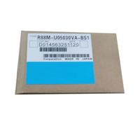 R88M-U05030VA-BS1 nuovo e sigillato nella scatola R88MU05030VABS1 accelerato