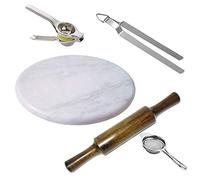 Radhna Chakla Belan Combo include - (Chakla in marmo bianco e roll-board + legno Belan/mattarello per cucina + Chimta/pinze da cucina, pinze da portata + spremiagrumi + piccolo colino da tè)