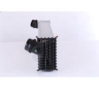 Raffreddatore dell'aria di sovralimentazione NISSENS 96100 per 5 (F10) 2 2013-