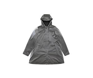 RAINS La A-line W Jacket è un impermeabile da donna caratterizzato dalla sua silhouette a trapezio, che aumenta gradualmente di volume dal petto all'orlo inferiore. La giacca A-line presenta il tradi.