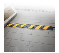 Rampa di protezione in gomma per vialetti, 100 cm di lunghezza, con canale per cavi a 1/2, resistente cuscinetto per salita per garage per asfalto e cemento (100 x 30 x 6 cm)