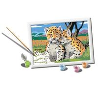 RAVENSBURGER - CREART SERIE D: CUCCIOLI DI LEOPARDO, KIT PER DIPINGERE CON I NUMERI, CONTIENE UNA TAVOLA PRESTAMPATA, PENNELLO, COLORI E ACCESSORI, GIOCO CREATIVO PER BAMBINI 9+ ANNI