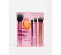 Real Techniques Brushes Everyday Essentials confezione regalo pennello blush 1 pz + pennello ombretti 1 pz + pennello illumminante 1 pz + pennello fondotinta 1 pz + spugnetta 1 pz donna