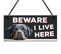 RED OCEAN Cartello di avvertimento per cani con scritta in inglese "Beware I Live Here" Rottweiler
