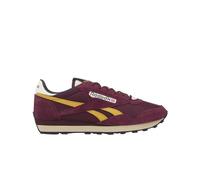 Reebok Scarpe da Ginnastica Unisex Aztec II, Black Cherry Alabastro Grit Gold, 44 EU