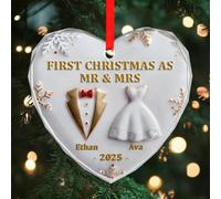 Regali di nozze per coppie 2025, ciondolo a cuore in vetro personalizzato personalizzato, il nostro primo ornamento natalizio sposato, decorazione appena sposata per moglie marito