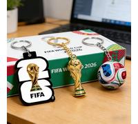 Regalo per lei/lui, confezione regalo per festa - Set da 3 pezzi FIFA per la Coppa del Mondo 2026 USA/MEX/CAN, con portachiavi mini del trofeo della Coppa del Mondo, ciondoli a forma di pallone da cal