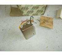 REGOLATORE TENSIONE ALTERNATORE TRIUMPH SPITFIRE GT6 TR7 ADATTO A LUCAS 37595