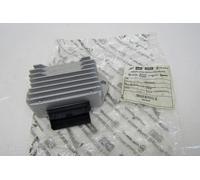 Regolatore tensione Voltage regulator Gilera Piaggio 50 cc 2T dal 98 in poi