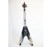 replica in scala 1/4 chitarra death magnetic metal