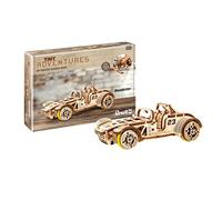 Revell 00615 - Tiny Adventures - Roadster - Kit modellino in legno in scala 1:32 - con motore Pull Back & Go - Lunghezza 16,6 cm