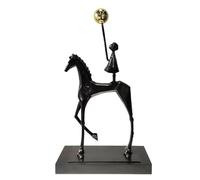 Rich Iron Cool Stuff to Put on Shelf Modern Decorative Horseback Girl Scultura in metallo nero Figura d'arte con palloncino dorato Decorazione contemporanea per la casa decorazione estetica della