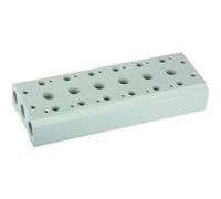 RIEGLER 116265-5520.07-18 - Piastra di base multipla per valvole 5/2-5/3 direzioni, 7 Pos, M5, G 1/8, 1 pezzo