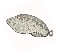 Righello con piuma e amo, strumento essenziale per legare le mosche per misurazioni accurate nella pesca