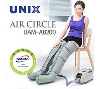 Rilassato dal massaggiatore a compressione UNIX Air Circle UAM-A8200 (220V)...