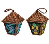 RIOLIS - Lanterne da Fiaba 2310AC, Ornamenti Punto croce 6x6x8cm, Punto croce kit da ricamare, Disegni da ricamare, Ornamenti Sospesi Embroidery kit, Kit ricamo punto croce