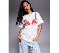 River Island - T-shirt bianca con stampa di bikini a forma di fragole-Bianco S