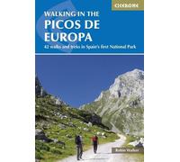 Robin Walker Walking in the Picos de Europa (Tascabile)