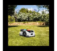 Cecotec Robot Tagliaerba Conga Grasshopper 300. Motore Digitale Brushless, Superfici fino a 300 m², Pendenza Massima 27%, Regolatore delle Lame, Sensore di Pioggia, Plug&Play