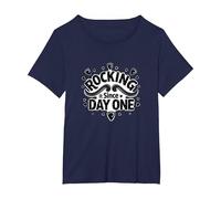 Rocking It Since Day One Retro Music Lovers Citazione Maglietta, Donna Plus-Size, Navy, 4X