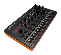 ROLAND AIRA Compact T-8 BEAT Macchina per ritmo e basso ultraportatile con originale Roland Suoni | Sei tracce ritmiche con suoni da TR-808, TR-909 e TR-606, nero, arancione (1 confezione)