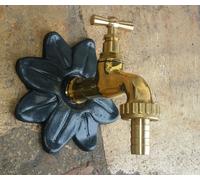 Rosone fontana a parete Mod. Fiore in fusione di alluminio dia. 12 cm LB-ROF