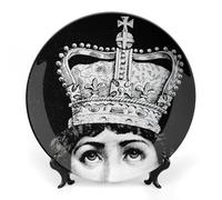 ROTOOY Lina Cavalieri Plate, Fornaset Piatto Decorativo, Piatto Decorativo Da Parete, Misterioso Volto Piatto Da Parete Decorazione Da Appendere A Parete, Con Staffa E Speciale Gancio A Molla, 20,3