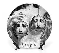 ROTOOY Piatto Lina Cavalieri, Piatto Decorativo da Parete, Decorazione da Appendere alla Parete con Piastra Facciale Misteriosa, Staffa Inclusa E Gancio A Molla Speciale,Libra,7inch