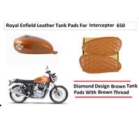 Royal Enfield Interceptor 650 Diamond style "TANK KNEE PAD" con filo marrone ...