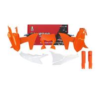 KIT PLASTICHE 7 PEZZI (CON COPERCHIO CASSA FILTRO E CORNICE PORTA FARO PARA STELI) KTM EXC EXC-F COLORE ORIGINALE 2024