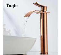 Rubinetto del bacino rubinetto a cascata in oro rosa rubinetto del bagno in ottone rubinetto del bagno rubinetto del miscelatore rubinetto del lavandino in oro caldo e freddo