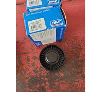 RULLO TENDITORE CINGHIA POLY-V SKF VKM31004 per VW SEAT AUDI FORD