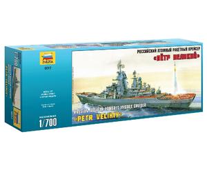 Russian Nuclear Power Missile Cruiser Petr Velikiy 1:700 Plastic Model Kit