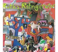 Ruth's Refrigerator - A lizard is a submarine on grass