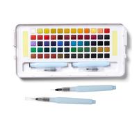 SAKURA Koi Water Colors Studio Set - 60 mezzi Godet - Paletta di miscelazione Rimovibile - Include Due spugne e pennelli ad Acqua - Perfetto per Arte, Illustrazioni, Fumetti, Ritratti e paesaggi