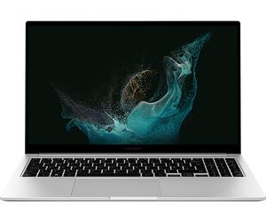 SAMSUNG NP750XEDA-EXP Notebook, 15,6 ", processore Intel® Core i5-1235U, Intel® Iris® Xᵉ, RAM 16 GB, 512 GB SSD, Argento, Windows